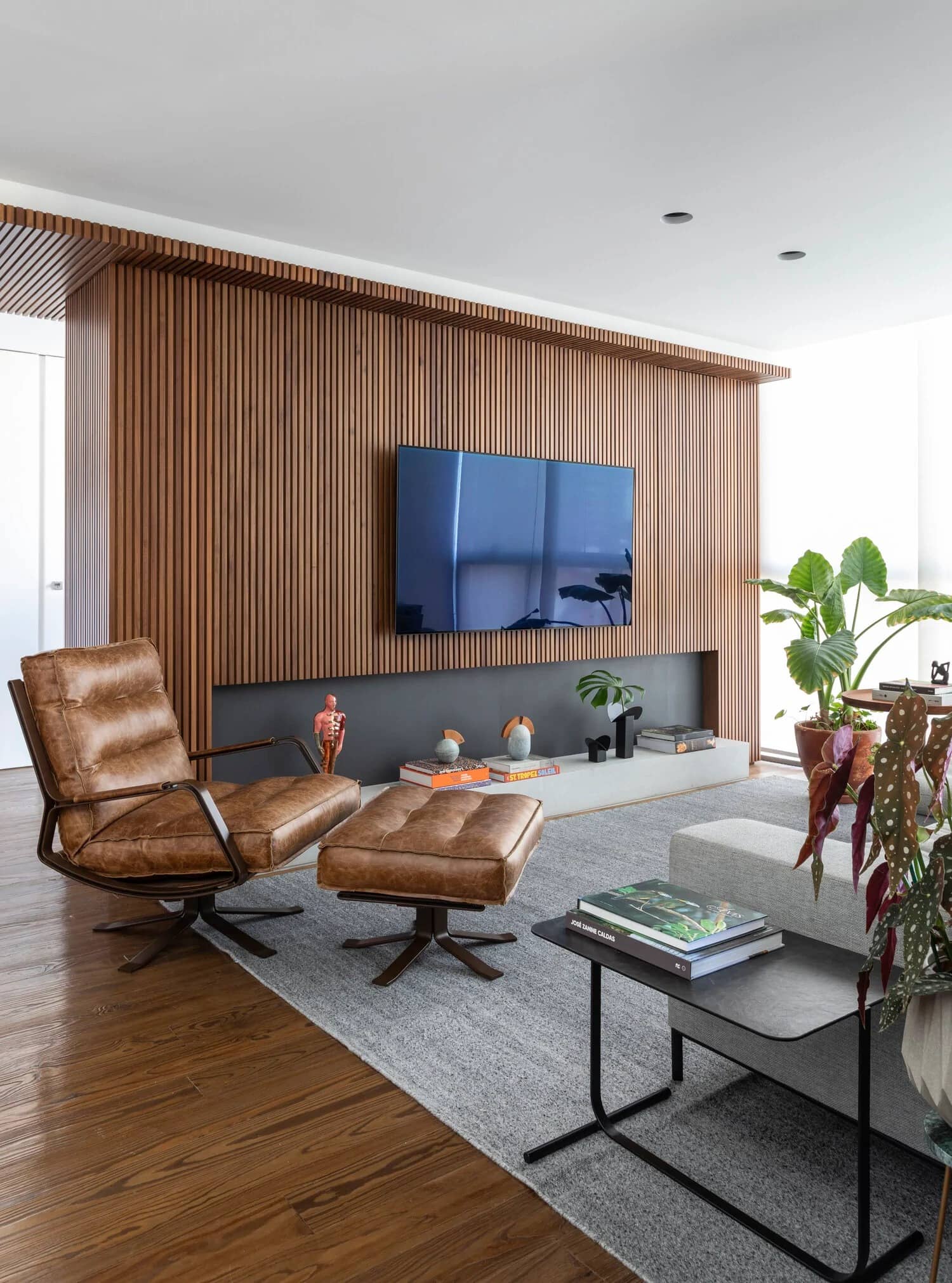 31 Modern Living Room Ideas That'll Inspire You