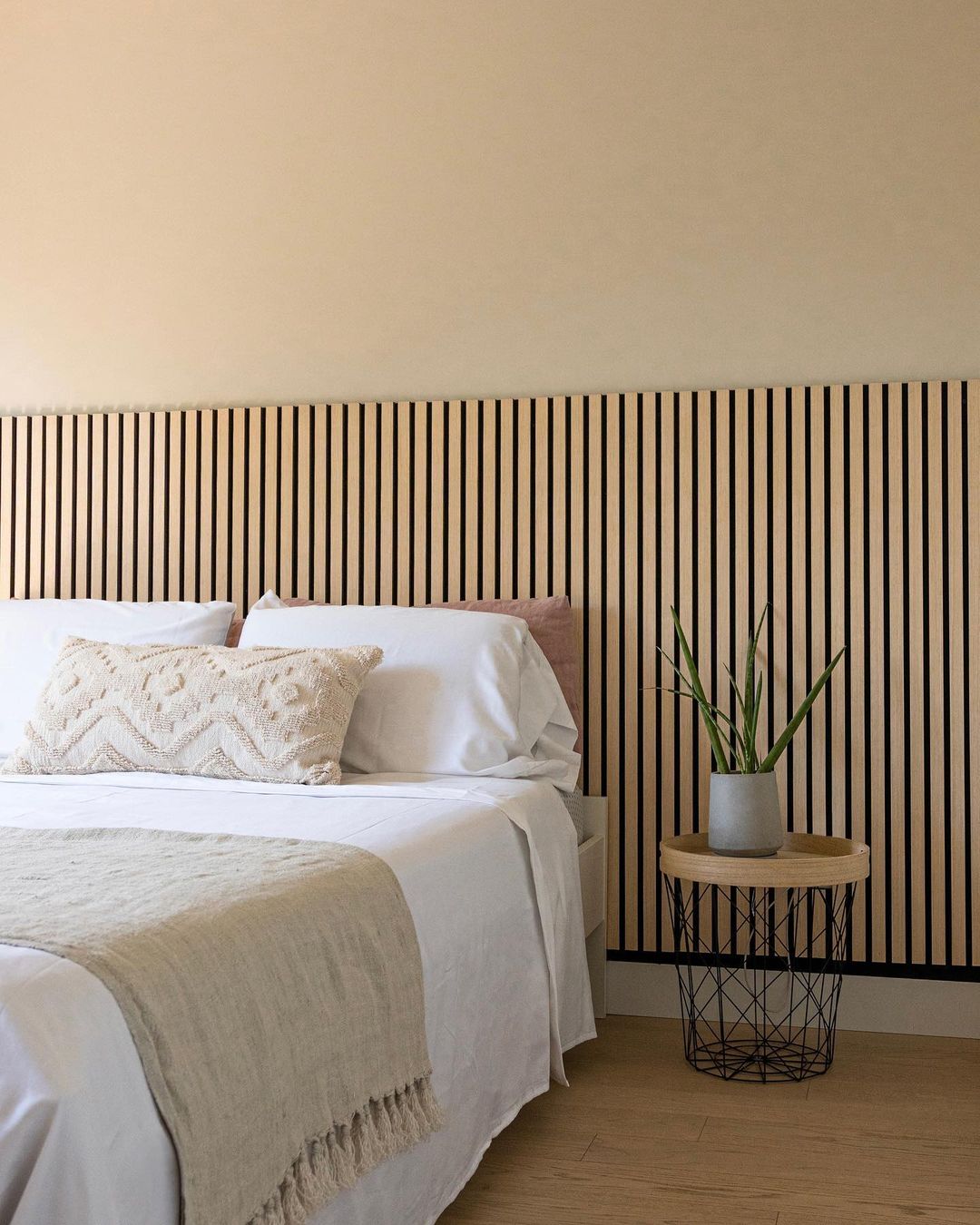 10 Bedroom Wood Panel Wall Ideas That You'll Fall in Love With