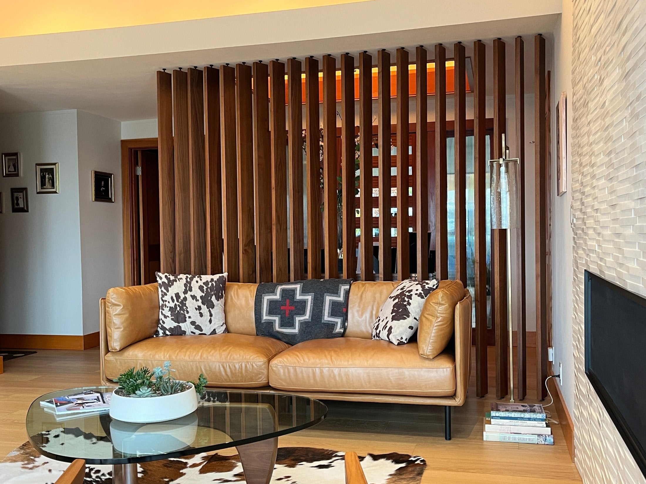 8 Modern Entryway Divider Ideas That Blend Beauty and Function – andor ...