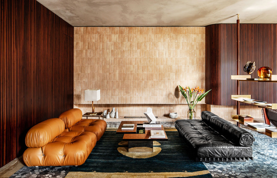 9 Timeless Examples of Wood Panel Accent Walls in Mid-Century Living Rooms