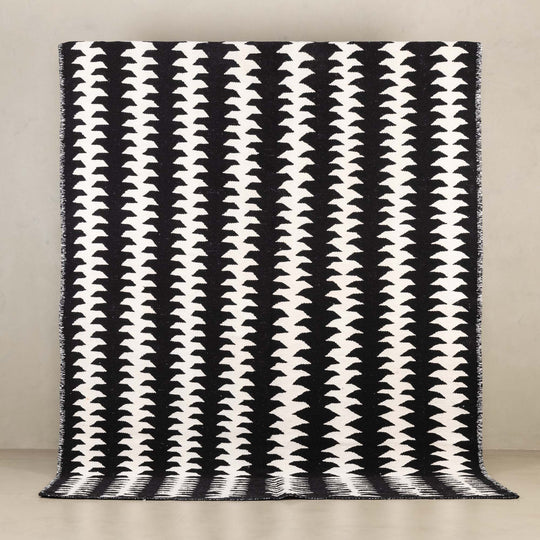 Fadma - taznakht kilim rug