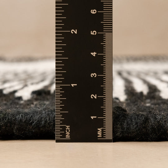 Ouna - taznakht kilim rug