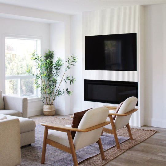 minimalist Livingroom with white fluted wall paneling fireplace feature